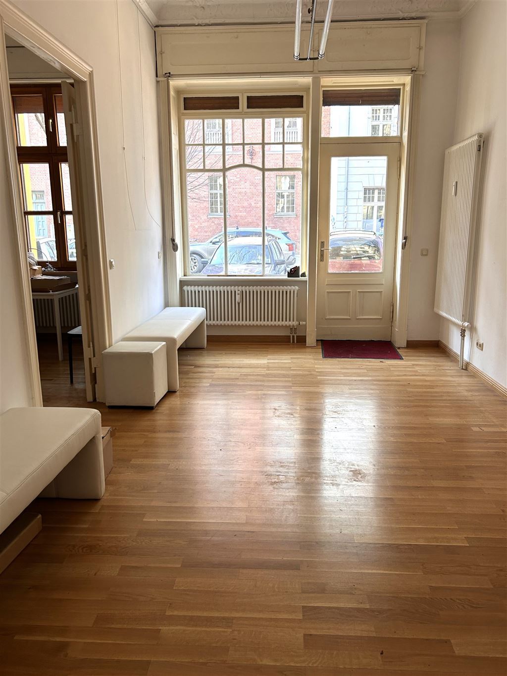 Großer vorderer Raum