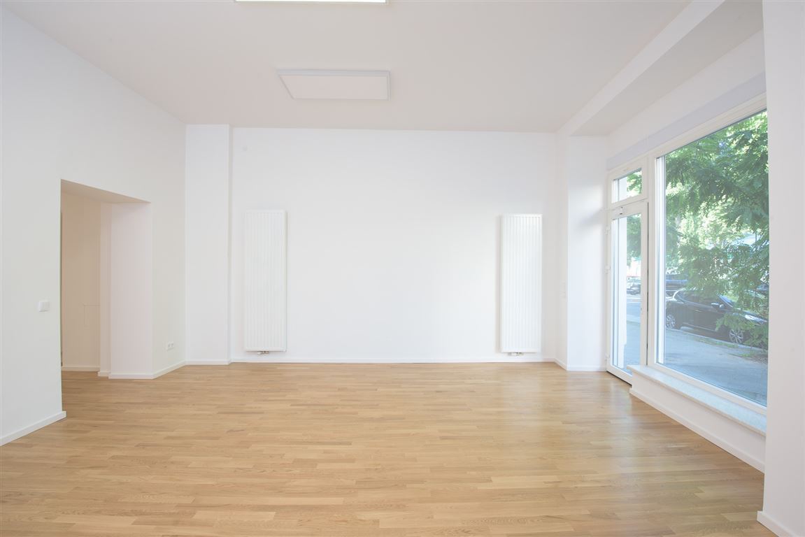 Büro straßenseitig