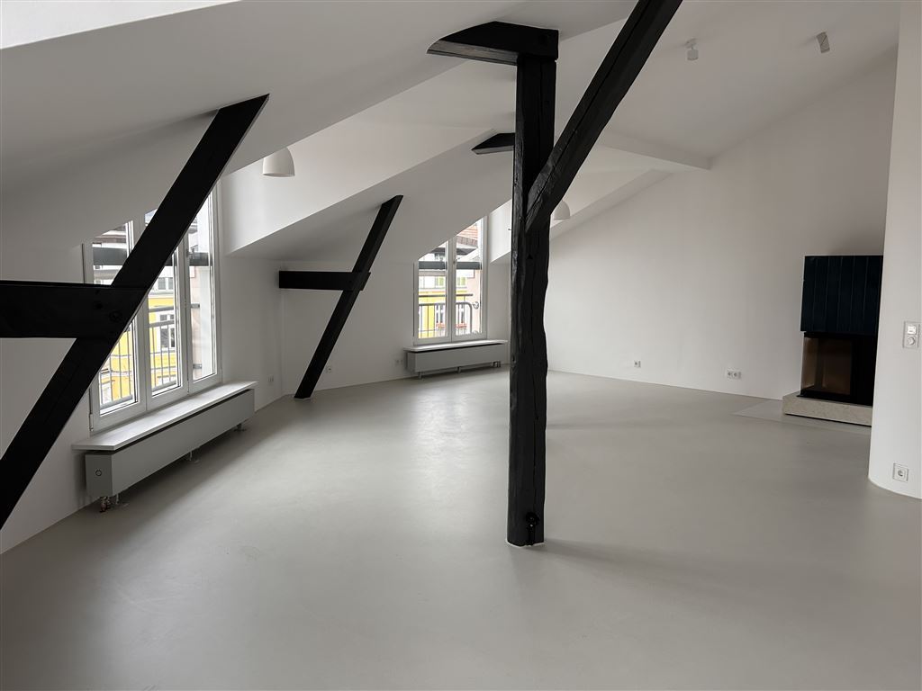 Wohnbereich Blick strassenseitig