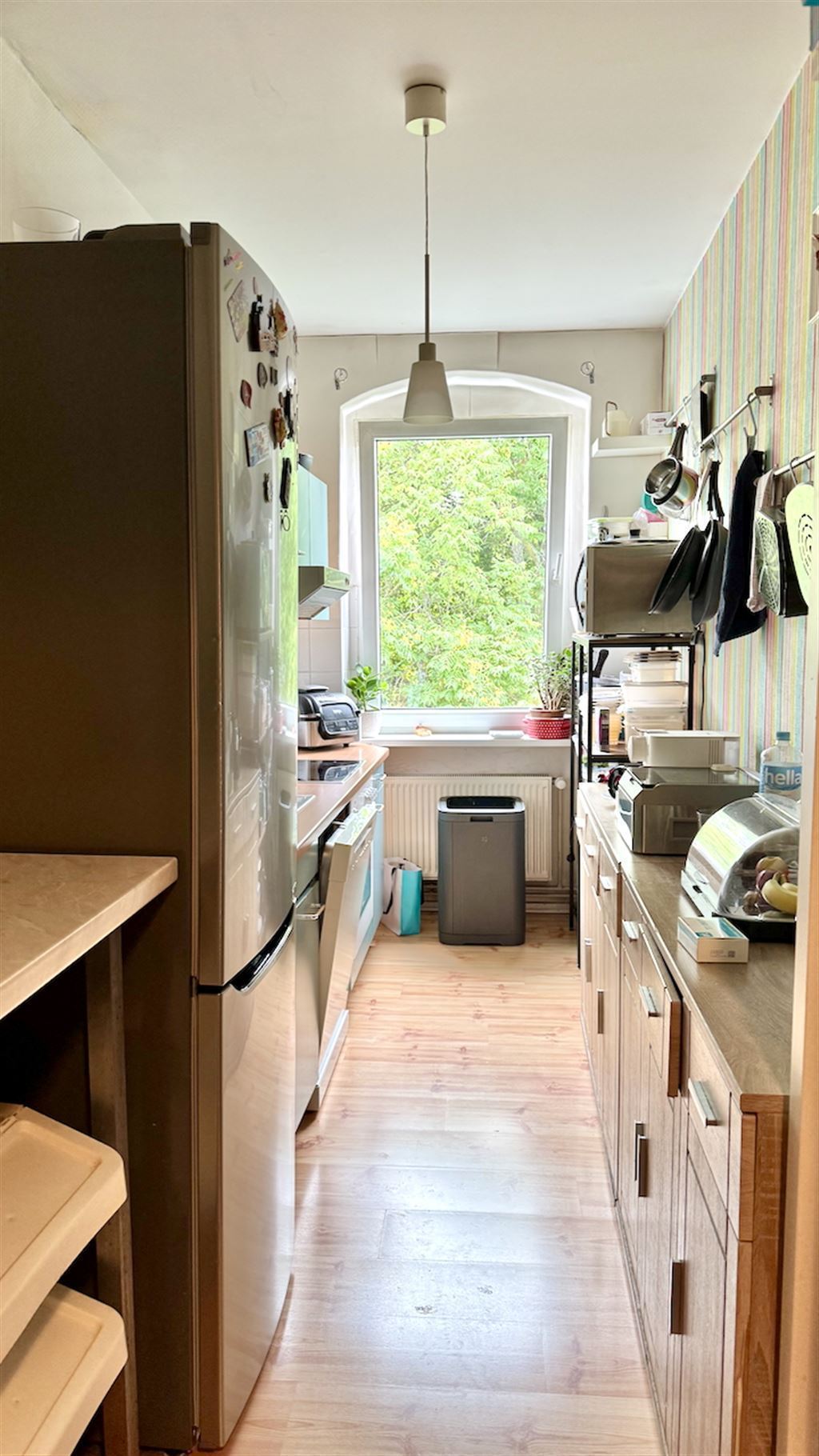 Küche  (altes Foto mit Möblierung Mieter)