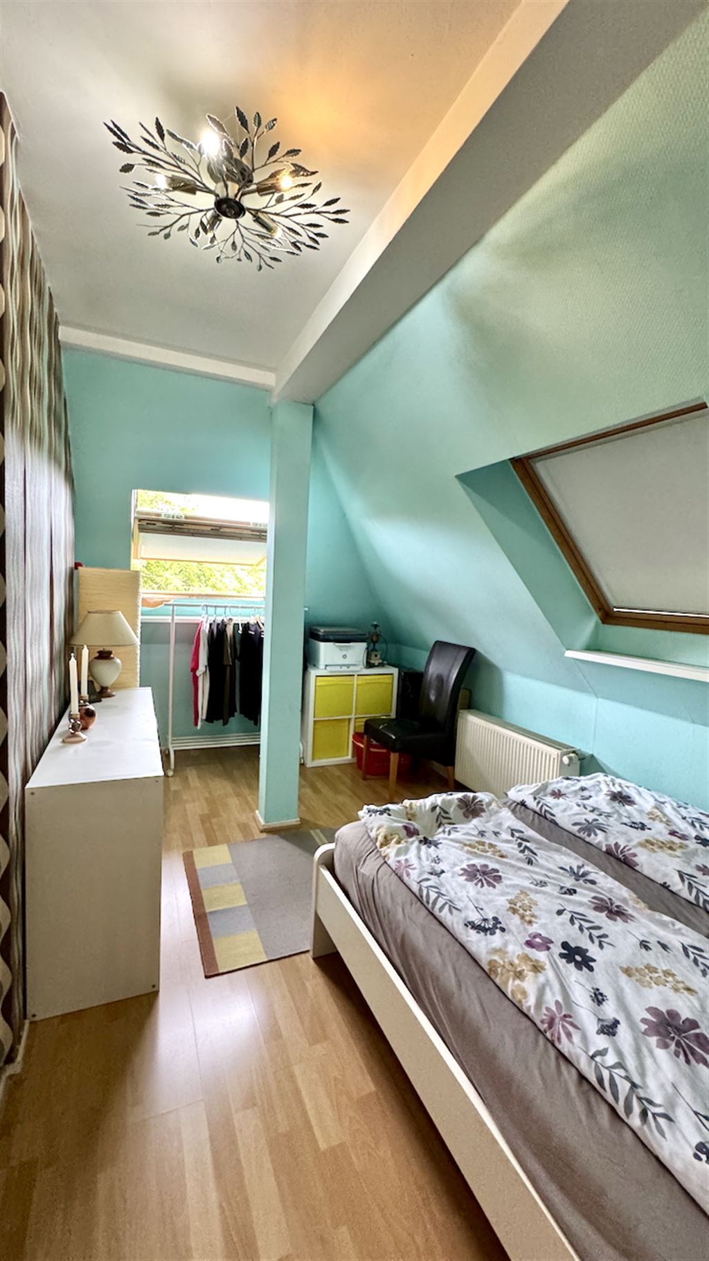 Schlafzimmer  (altes Foto mit Möblierung Mieter)