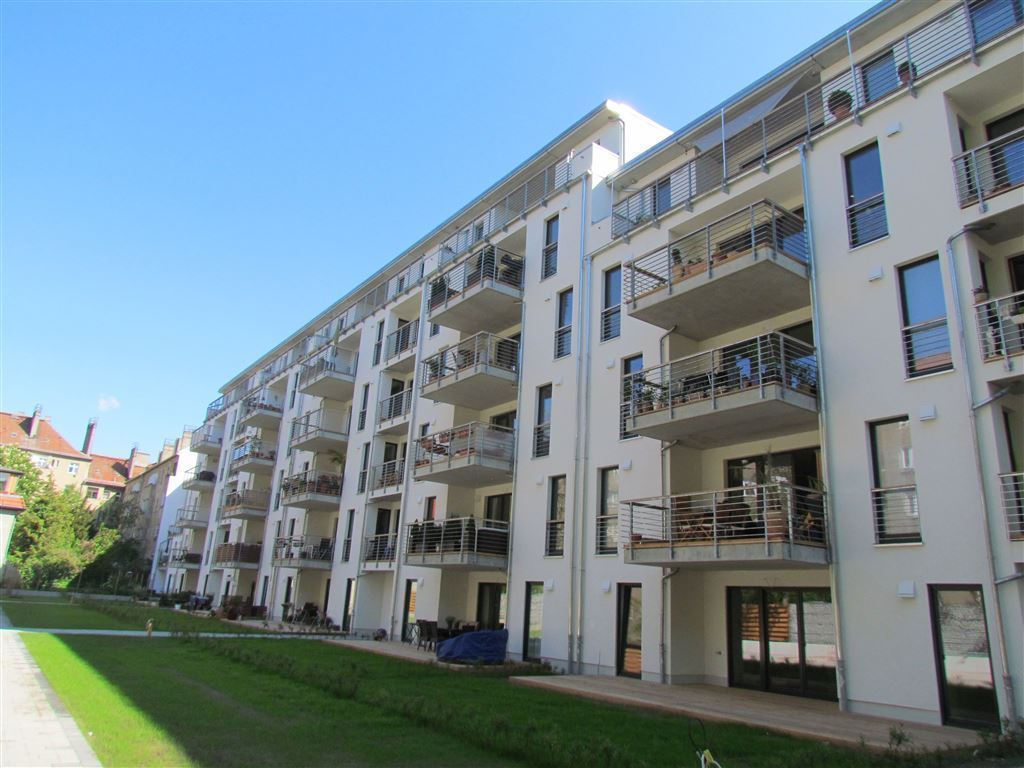 Balkone, Fassade hinten