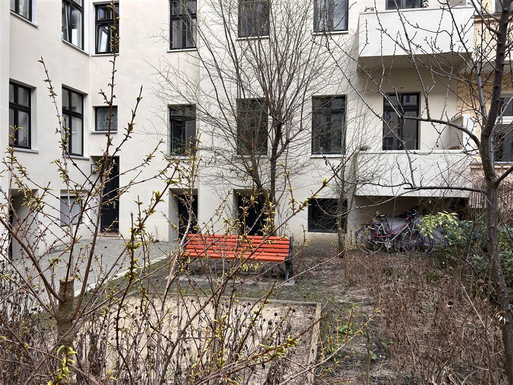 Blick Hof zur Gewerbefläche