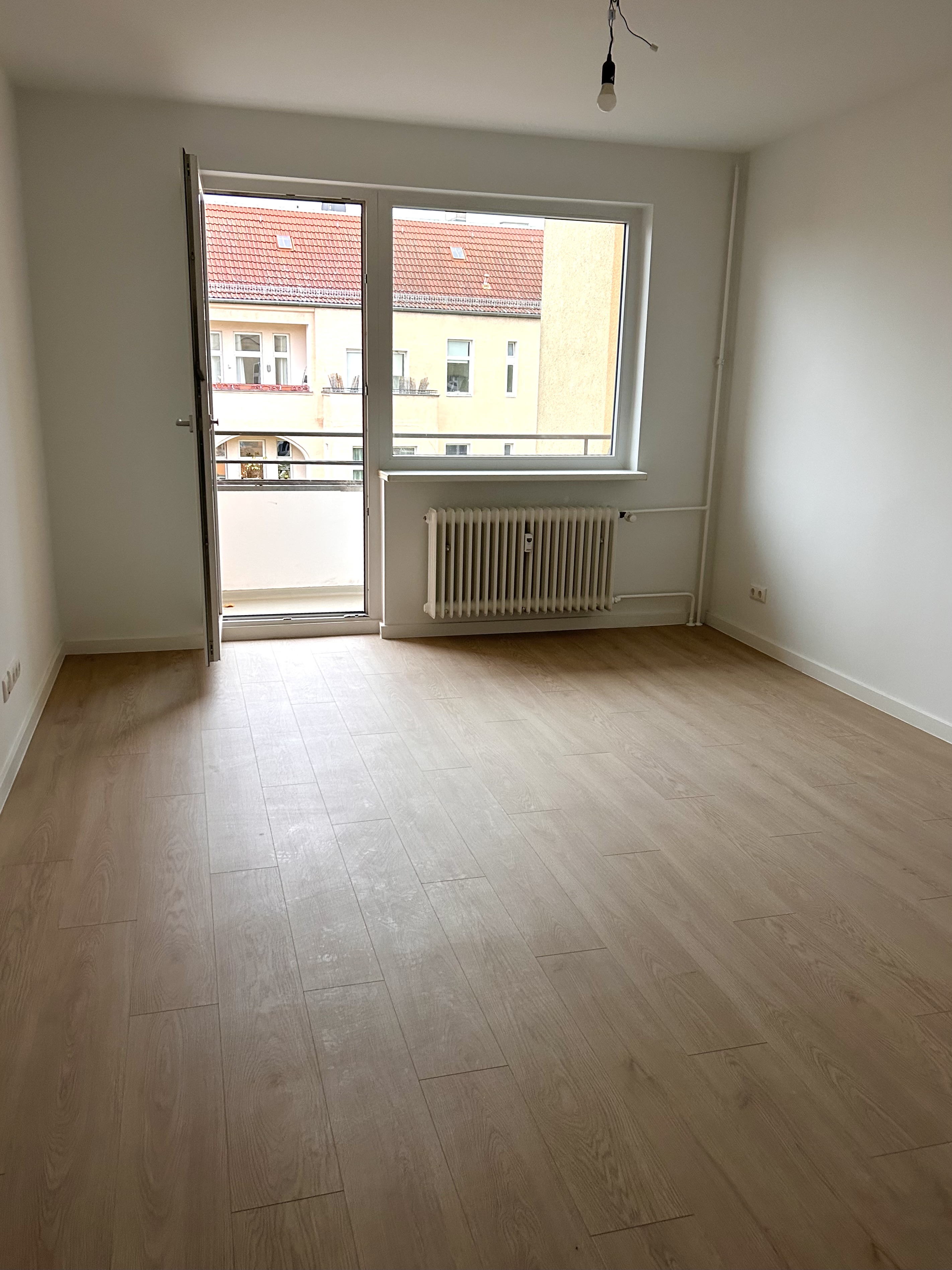 Großer Wohnraum Blick Loggia